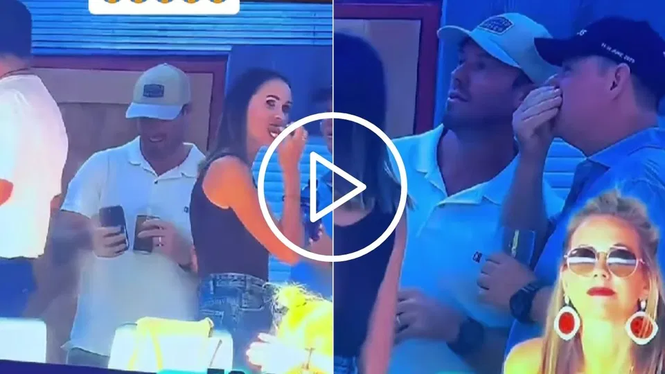 Watch- AB de Villiers caught vaping in Live Match, reacts after being caught